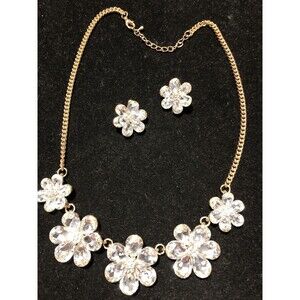 Crystal Rhinestone Daisy Flower Statement necklace 20” Matching Pierced Earr